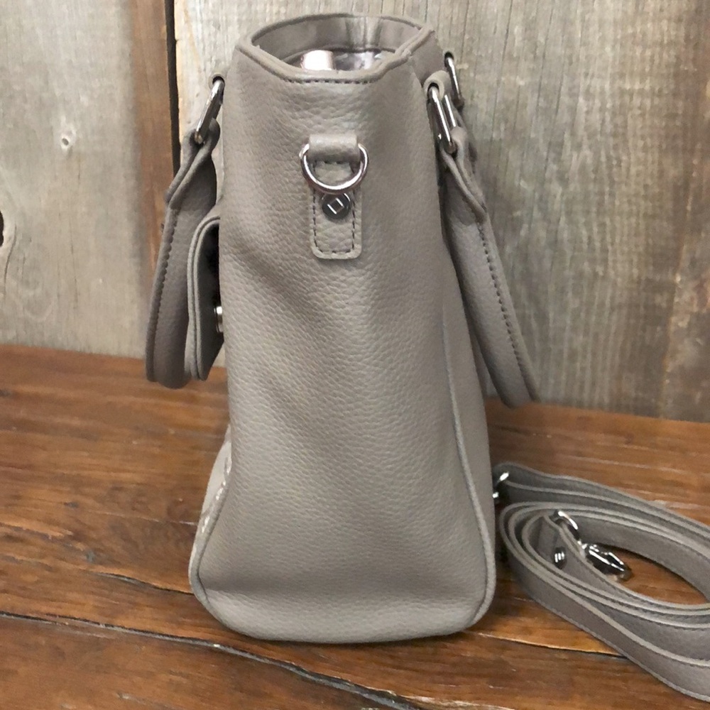 Thirty One Mini Diamond District Tote Purse in Putty Snake Jewell by thirty-one - Picture 11 of 17